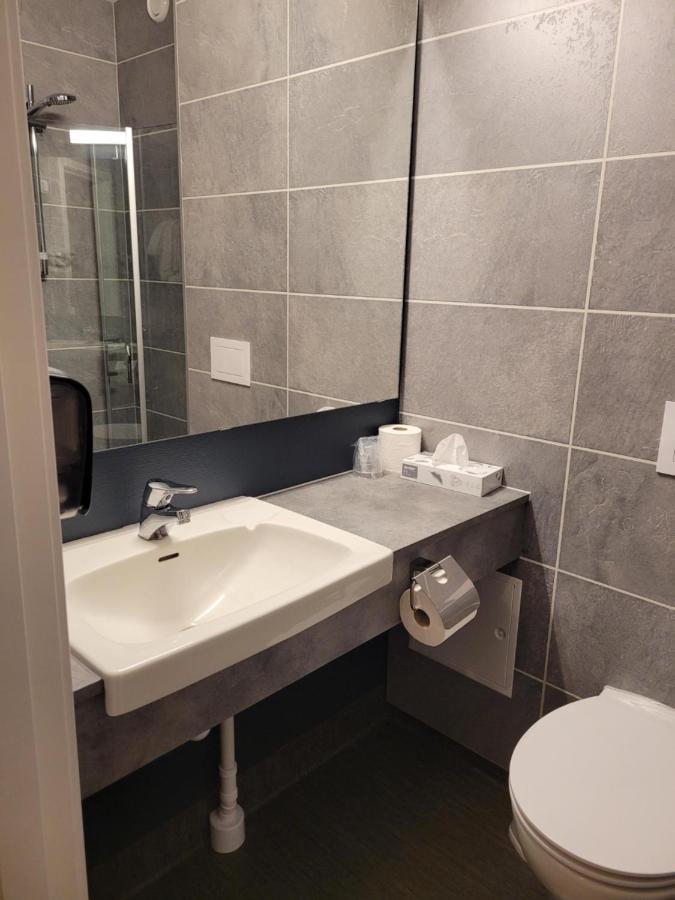 Dombas Hotel Екстериор снимка