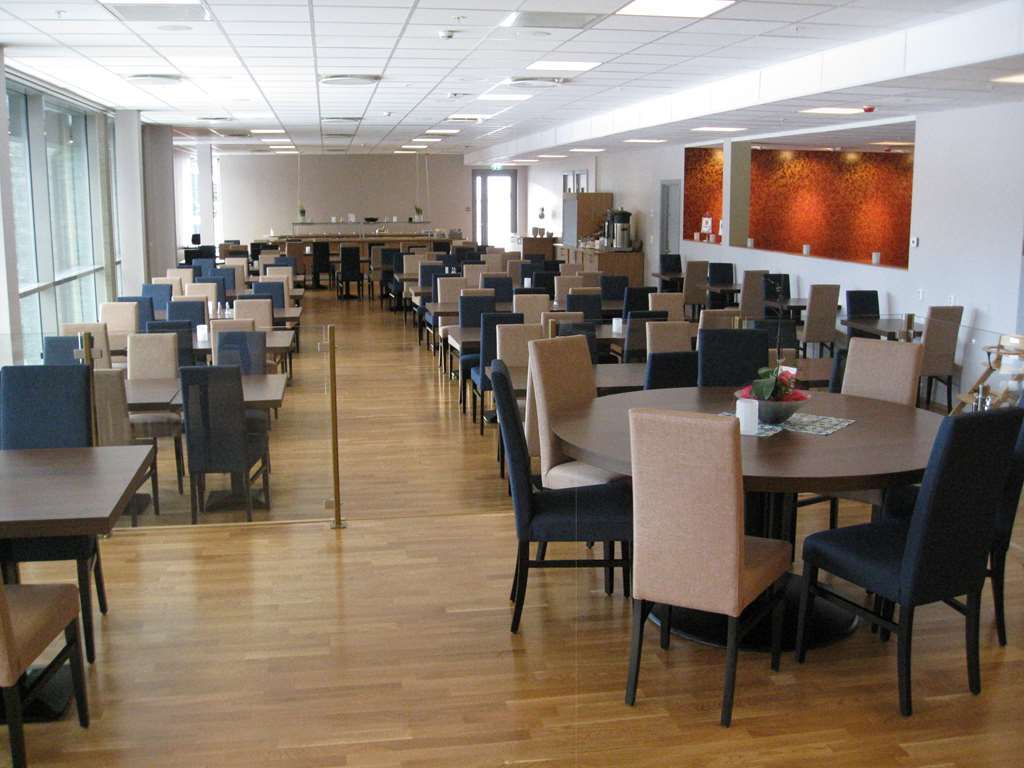 Dombas Hotel Ресторант снимка