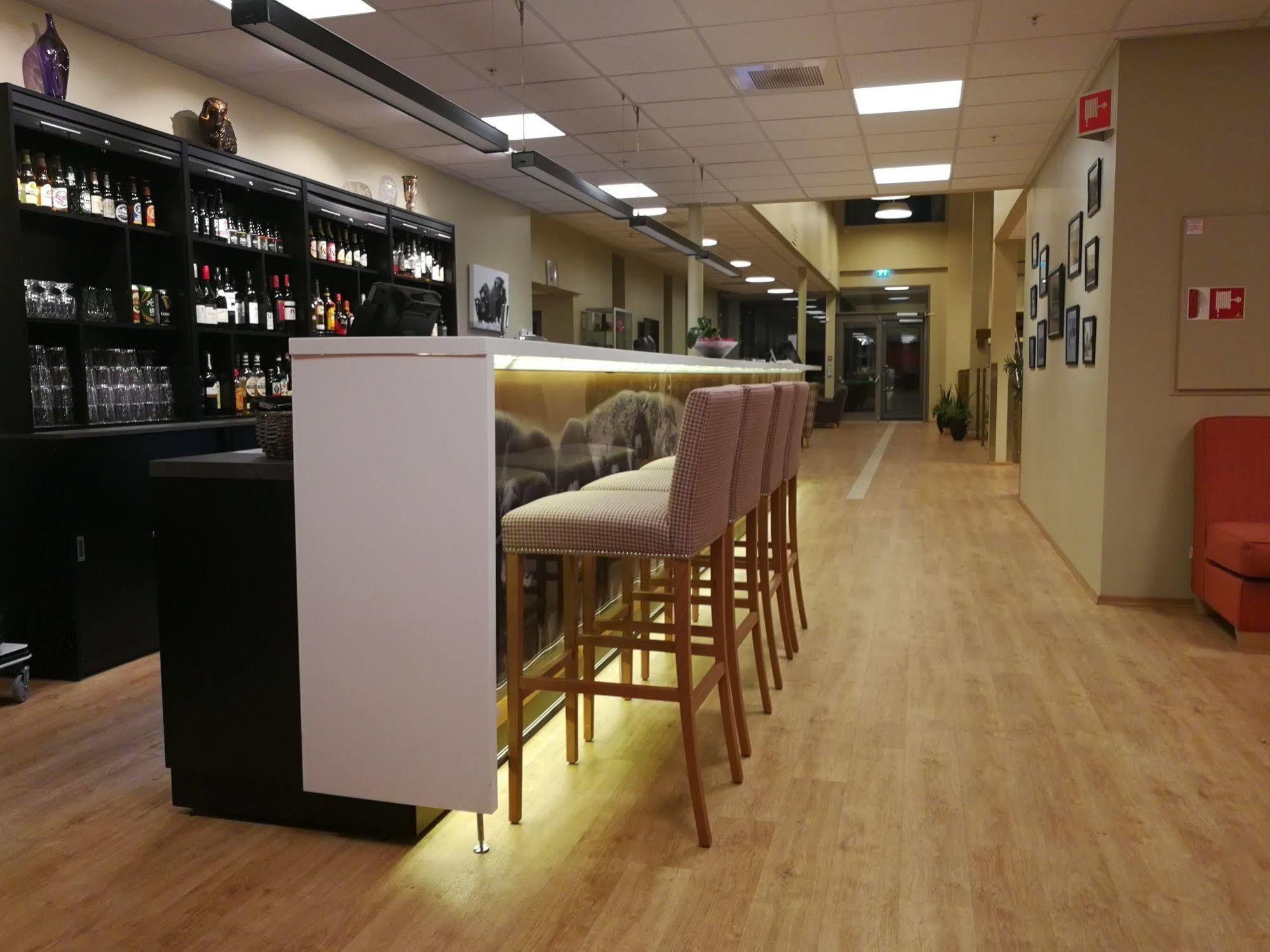 Dombas Hotel Екстериор снимка