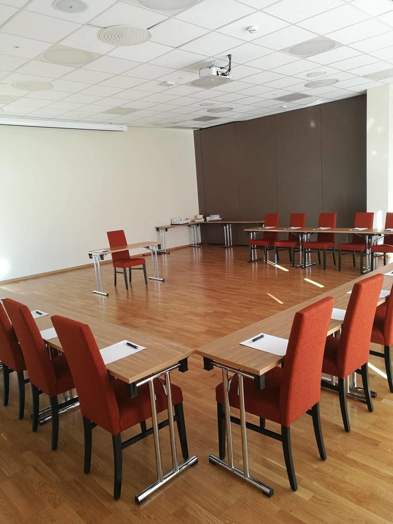 Dombas Hotel Екстериор снимка